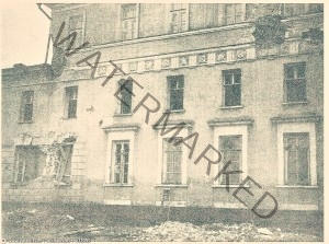 1917 - damage to the facade of the school after the fight with the Bolsheviks