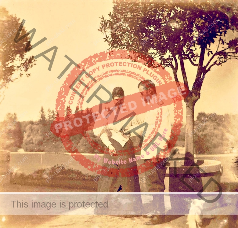 Nicholas with his mother, Maria Feodorovna